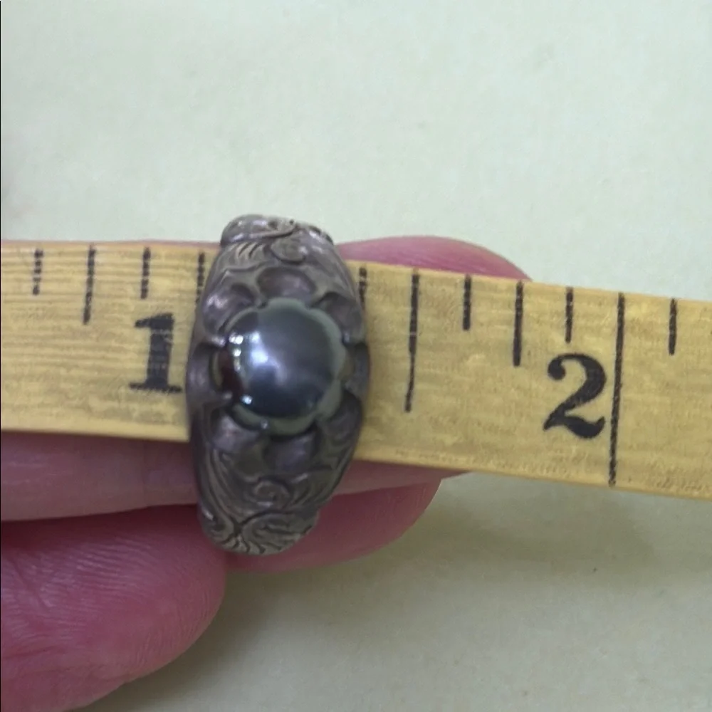 Vintage Sterling Silver Ring with Black Pearl
